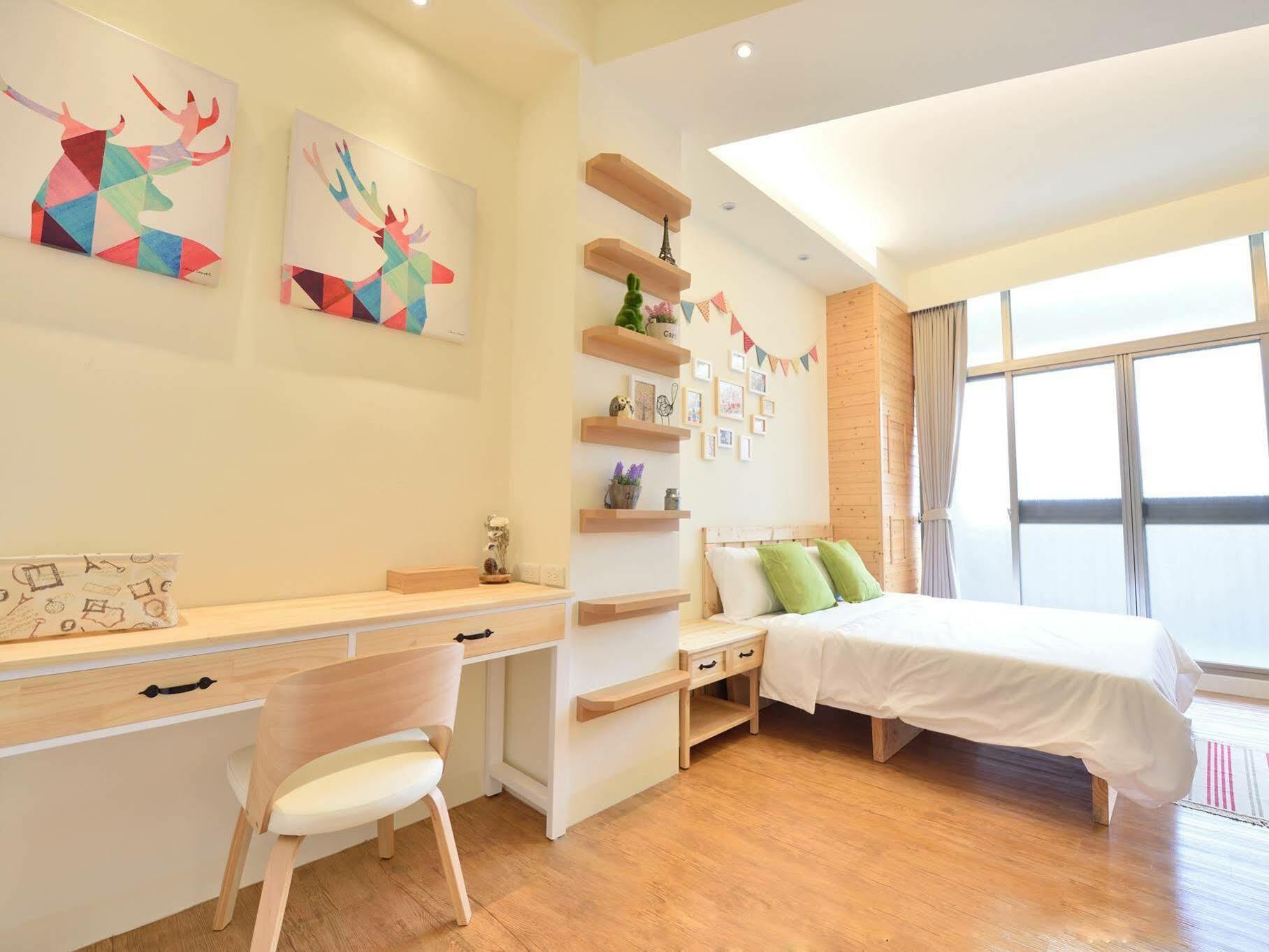 Owl Inn ไถหนาน ภายนอก รูปภาพ